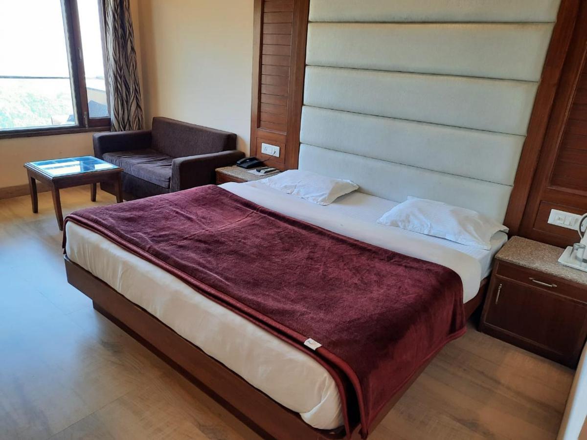 Hotel Basera Mussoorie Eksteriør bilde